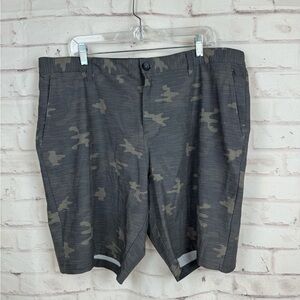 Visive Land or Water Shorts Size 40